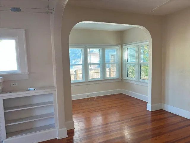 Dining area with built-ins