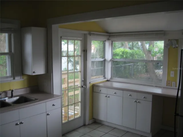 Door to rear patio
