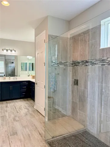 Frameless Glass Shower