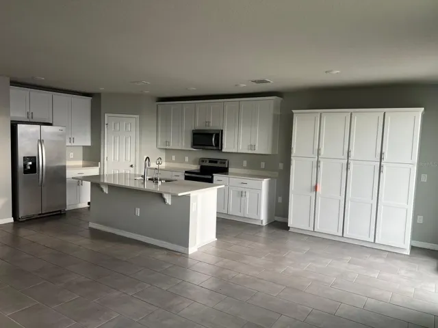 Kitchen (2)