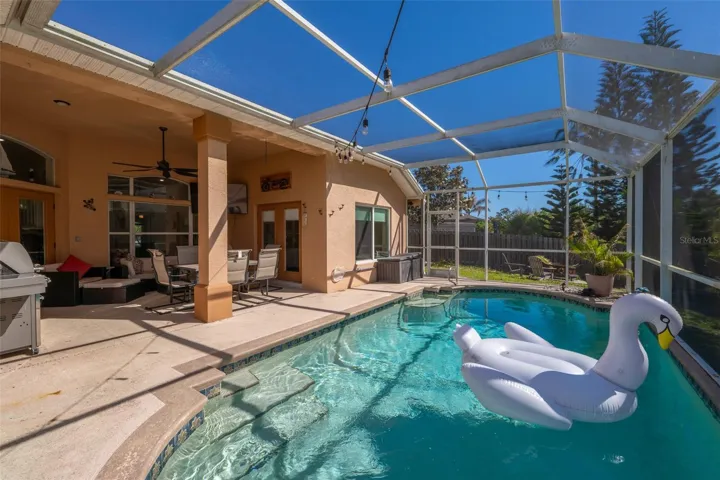 Covered Pool & Patio