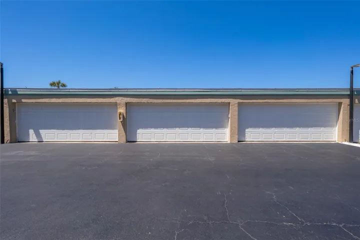 1-Car Garage