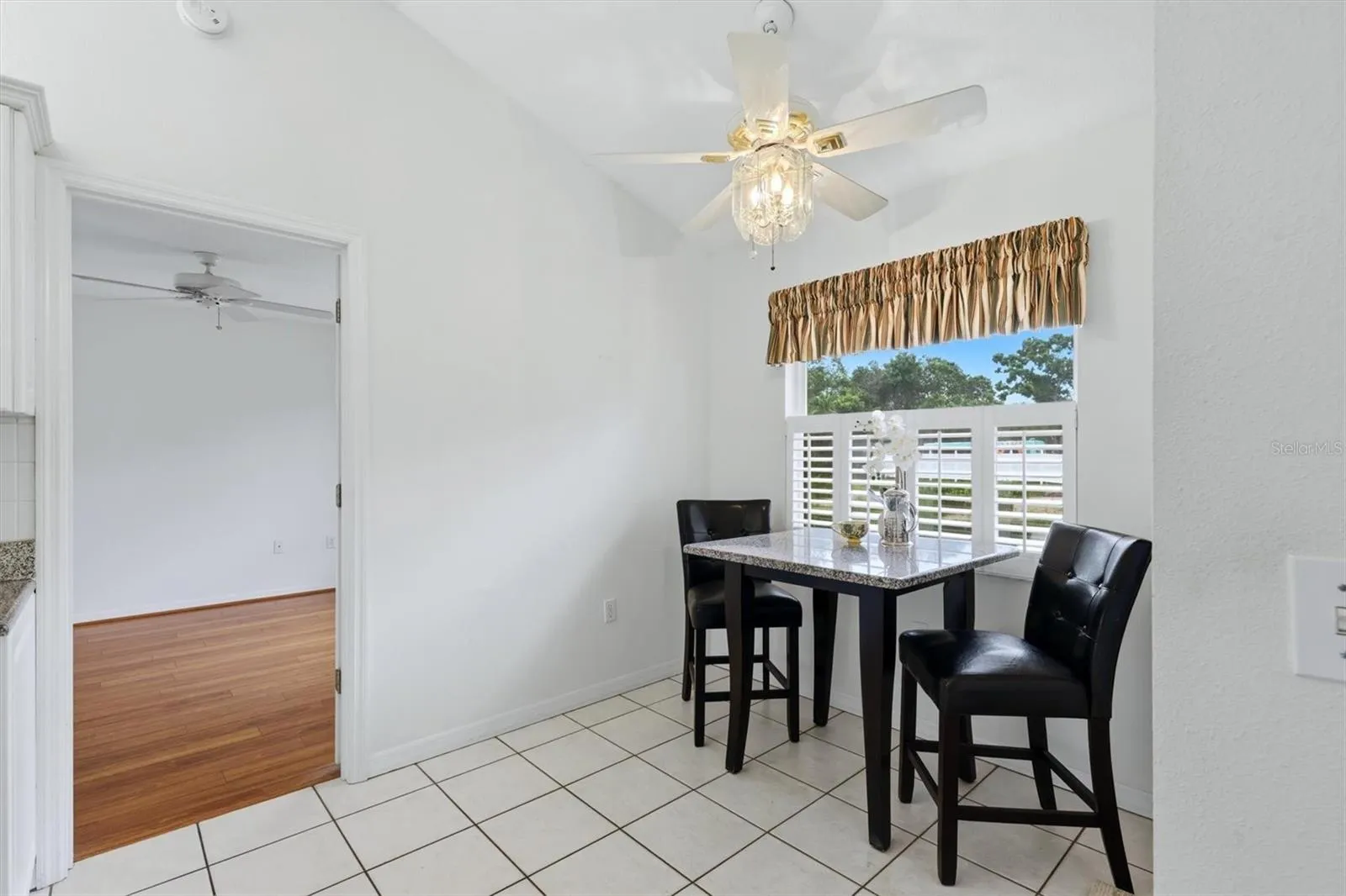 Breakfast nook