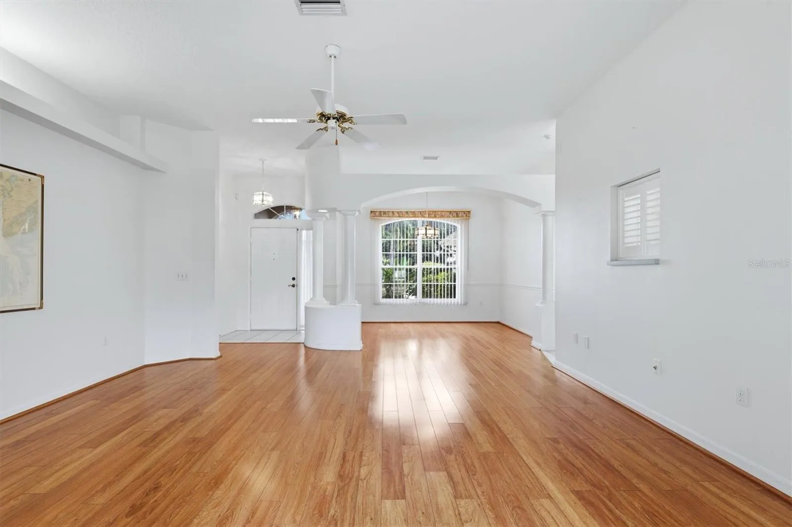 Living/dining room