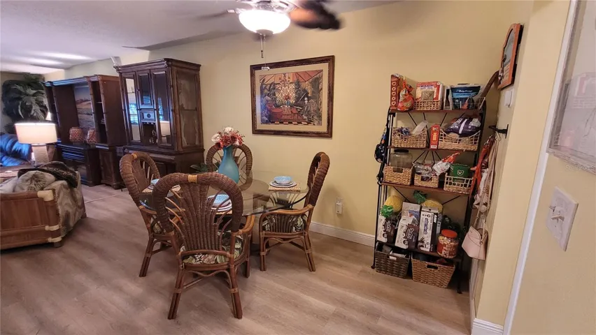 Living/dining room combination