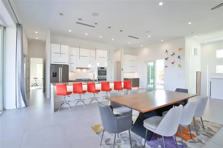 view back to kitchen