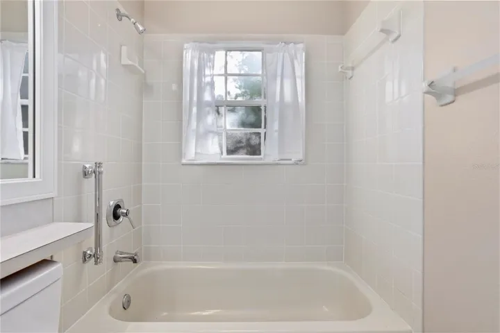 2nd bathroom