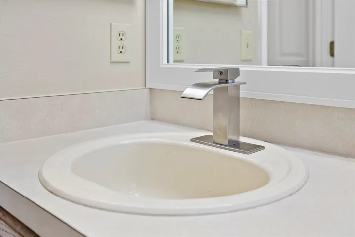 2nd bathroom