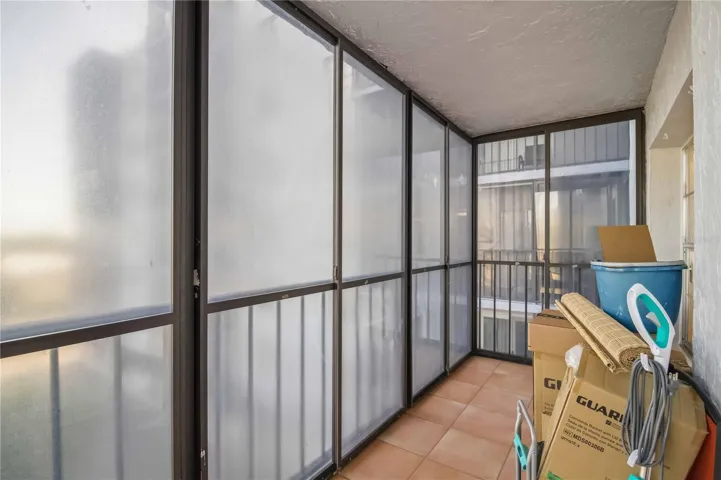 balcony
