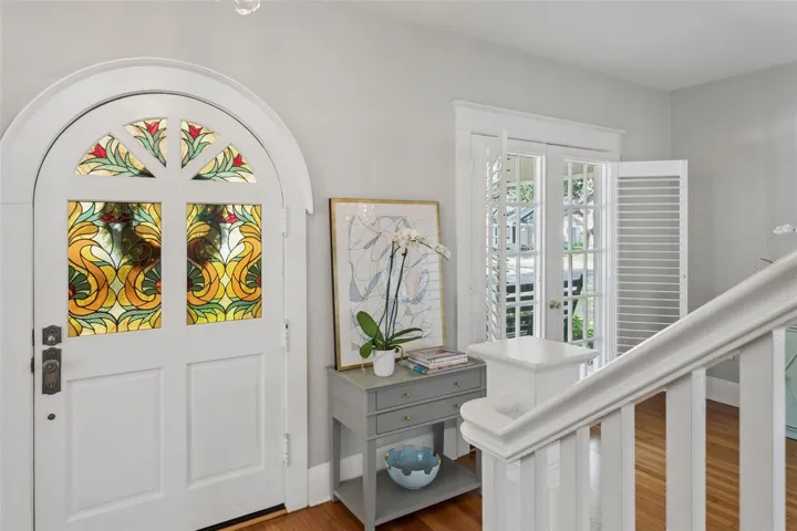 foyer/entry