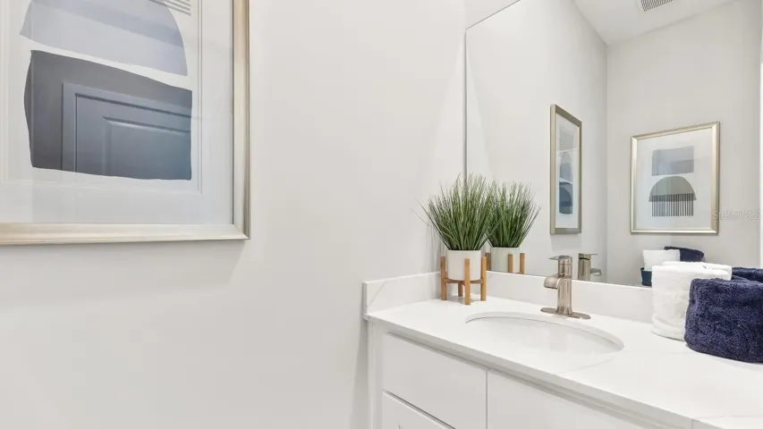 MODEL HOME
