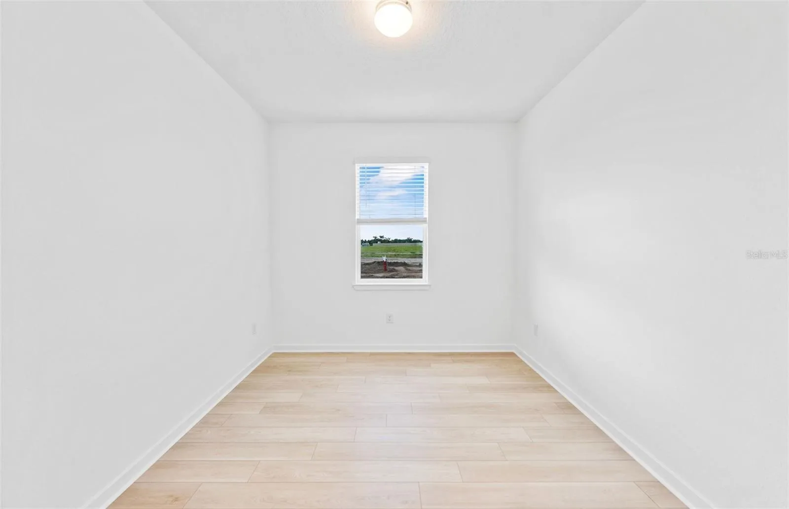 Enclosed Flex Room