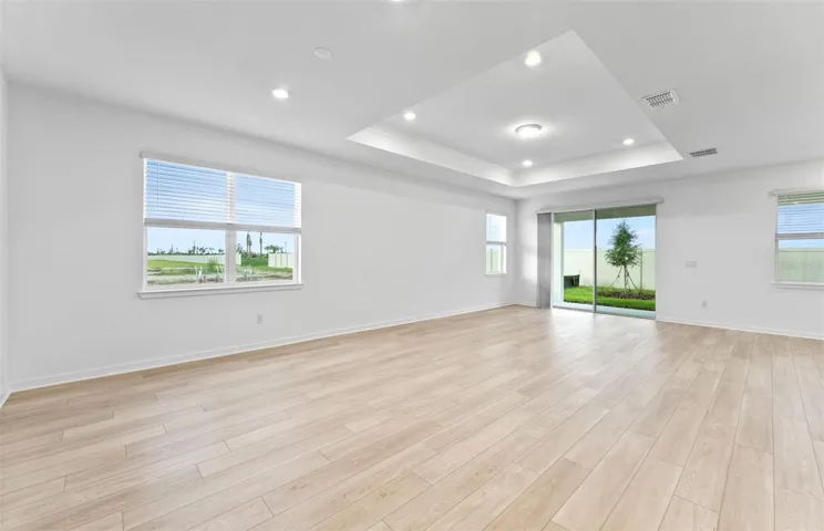 Spacious Gathering Room w/Tray Ceiling