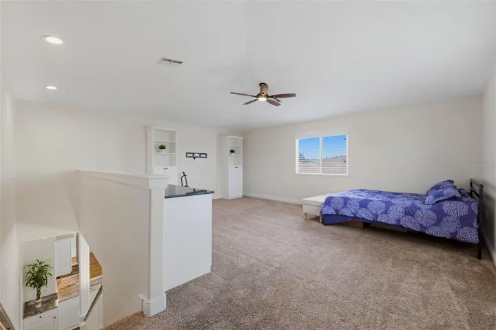 Bonus room with built ins for storage