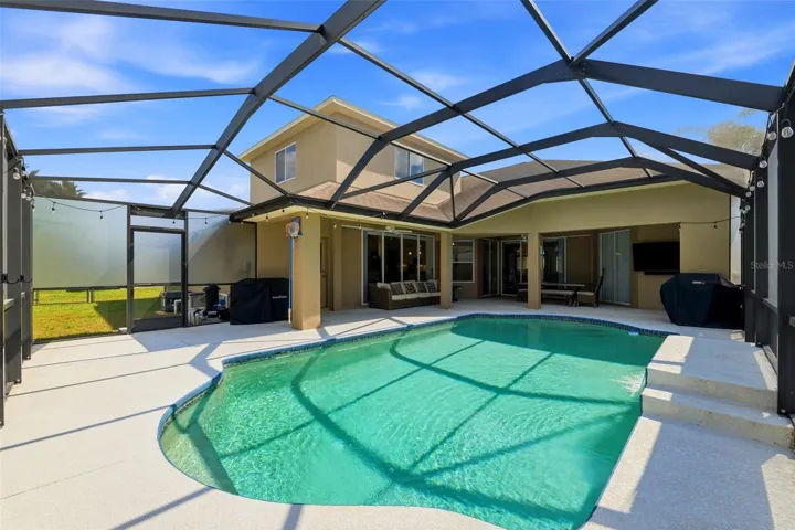 Covered and uncovered outdoor space