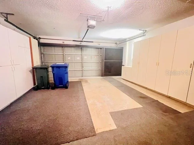 Built-in Screen Sliders for Garage