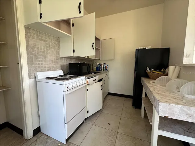 #B Kitchen
