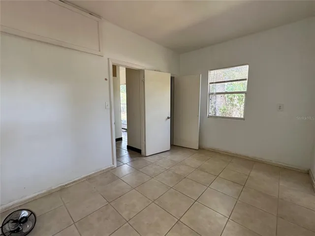 #B Bedroom