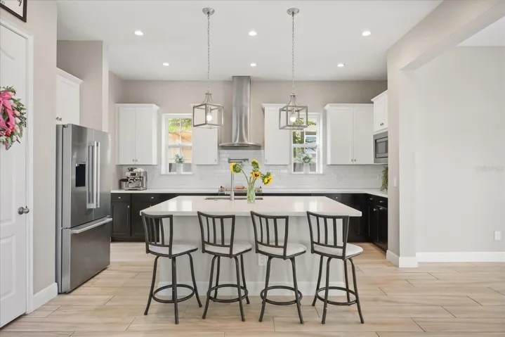 Open, airy kitchen