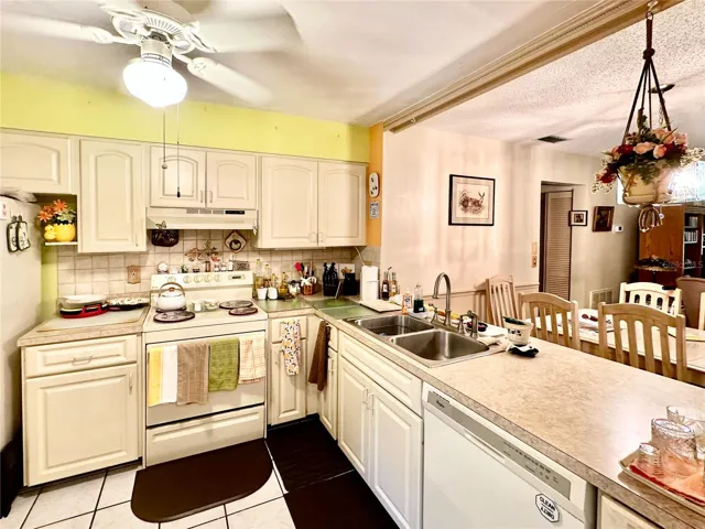 Entrance to kitchen from front door.