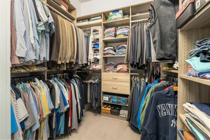 Dual Primary closets