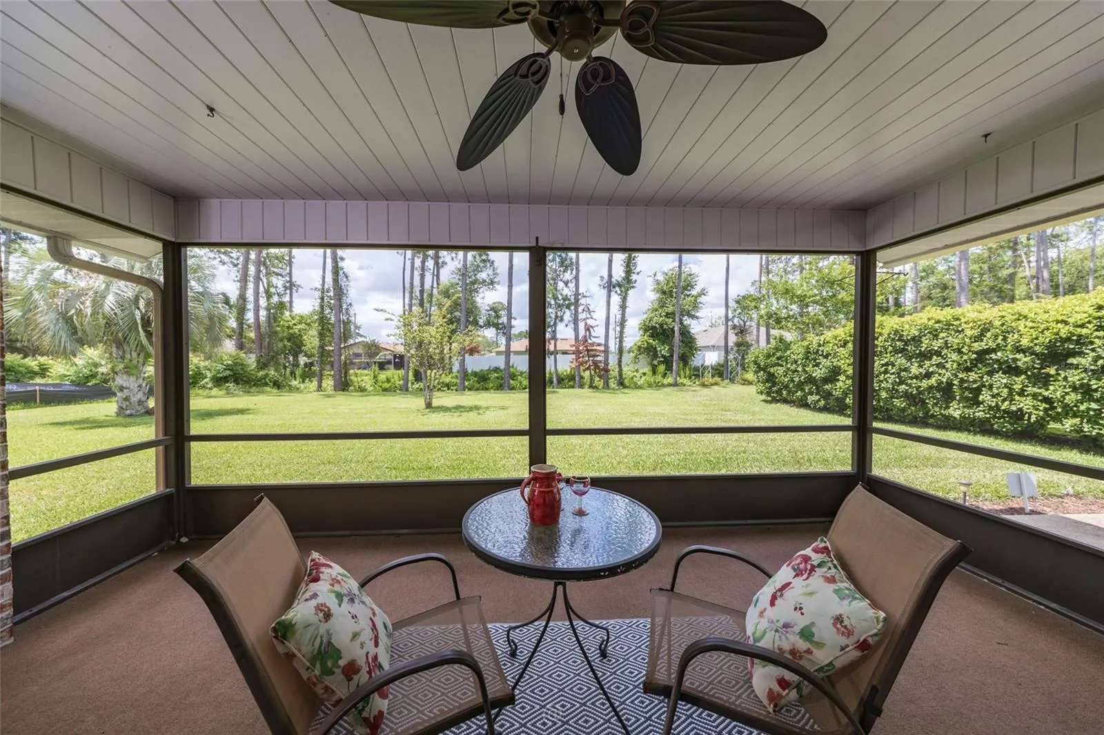 12'x17' covered and screened rear patio
