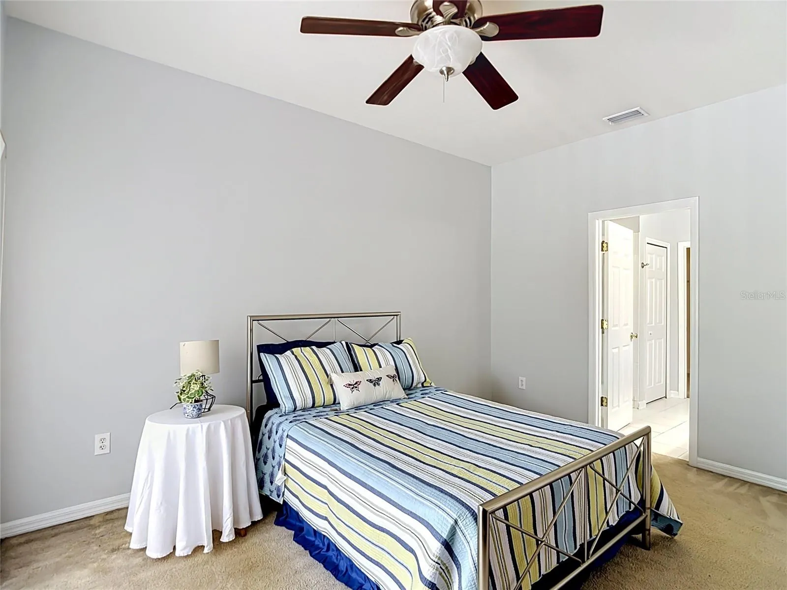 9502 W Park Village 108, primary bedroom