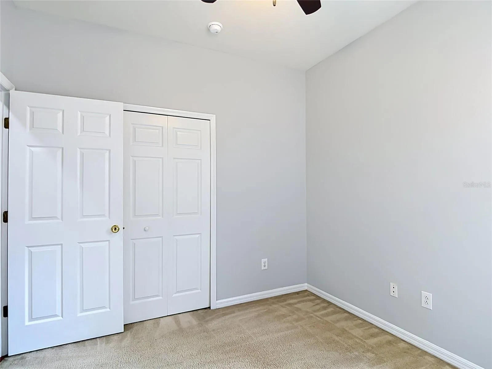 9502 W Park Village 108 2nd bedroom