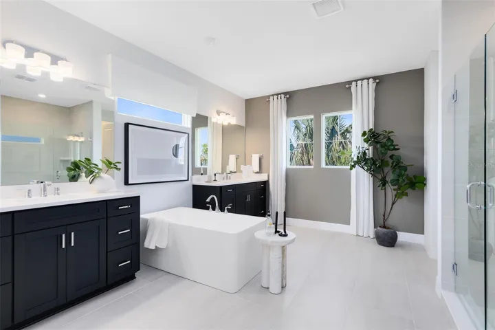 Actual home photo. Colors, finishes, textures and options may appear differently in person due to variations in monitors and viewing devices.