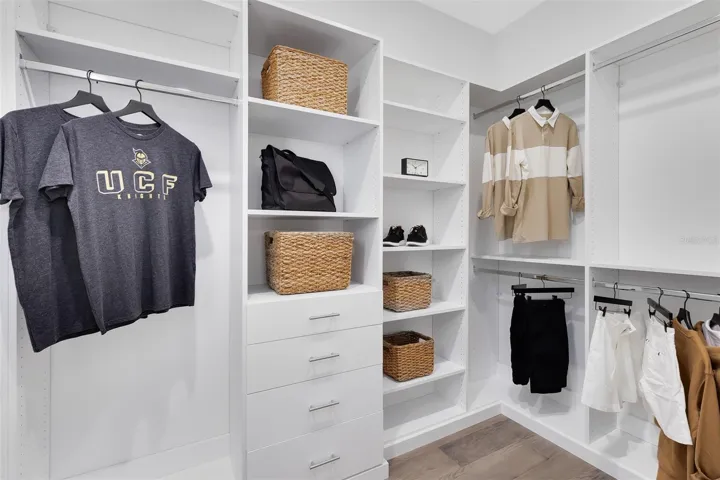 Actual home photo. Colors, finishes, textures and options may appear differently in person due to variations in monitors and viewing devices.