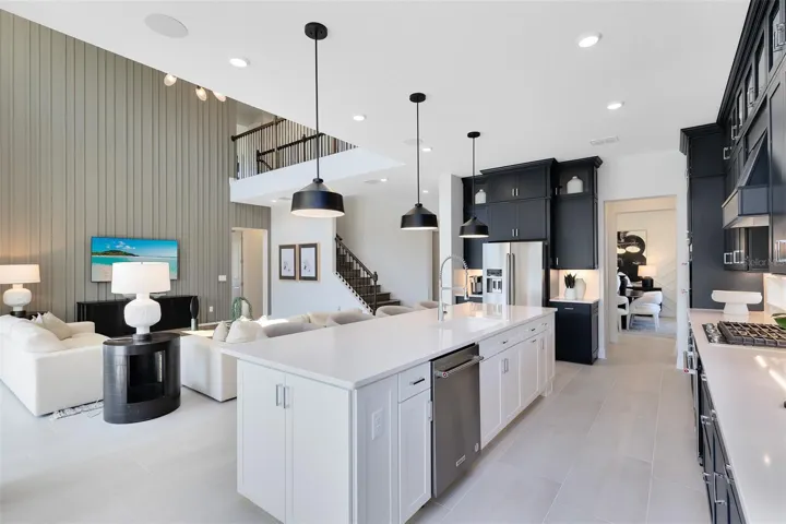 Actual home photo. Colors, finishes, textures and options may appear differently in person due to variations in monitors and viewing devices.