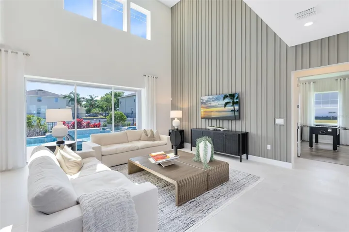 Actual home photo. Colors, finishes, textures and options may appear differently in person due to variations in monitors and viewing devices.