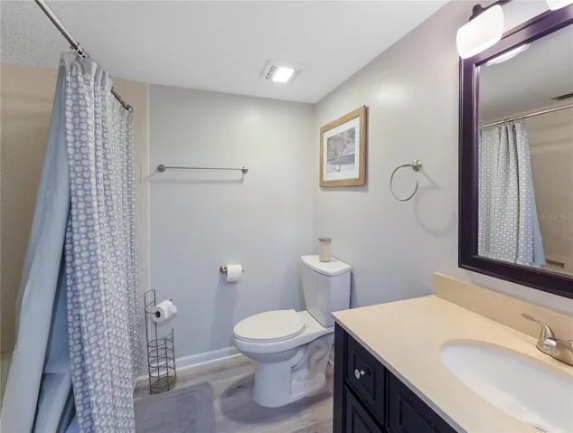 Primary Bath with tub/shower