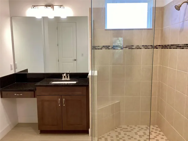 Large walk in shower in Promary bath