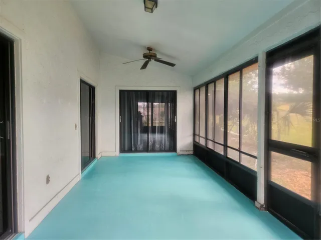 Large Screened in Lanai