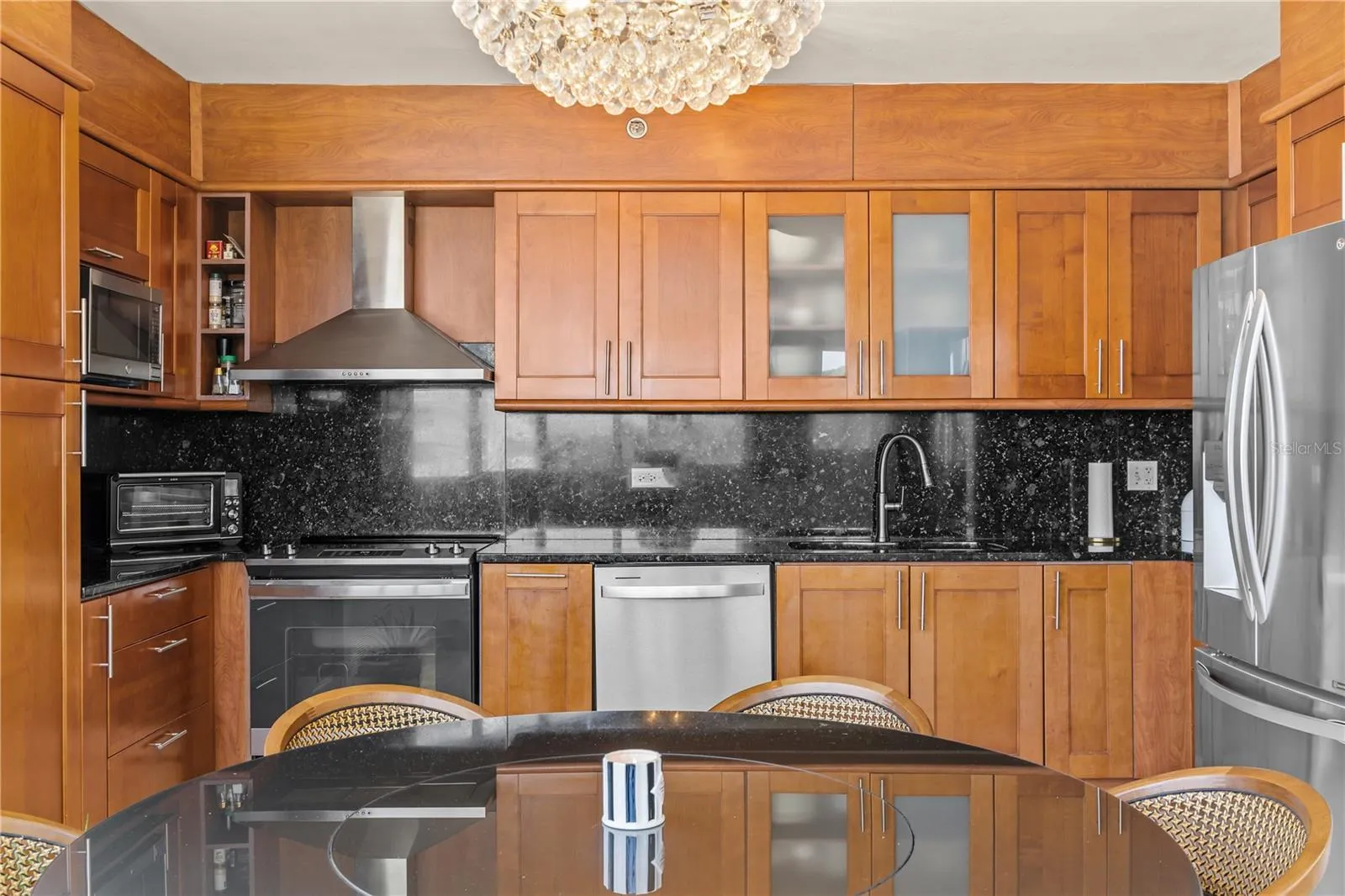 Fully equipped kitchen