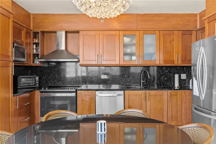 Fully equipped kitchen