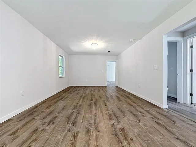 living/dining area