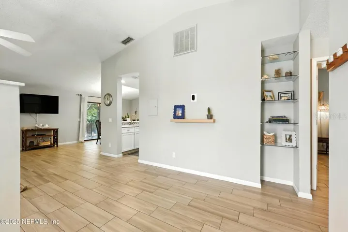 Entry way