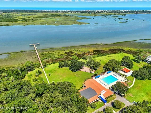 Aerial view - Community