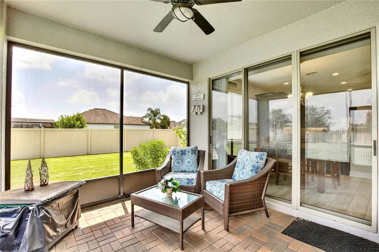 SCREENED LANAI