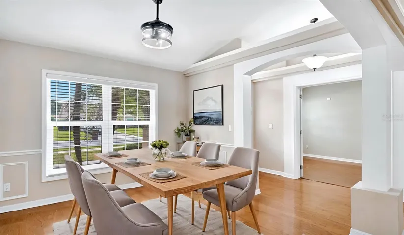 dining room (virtually staged)