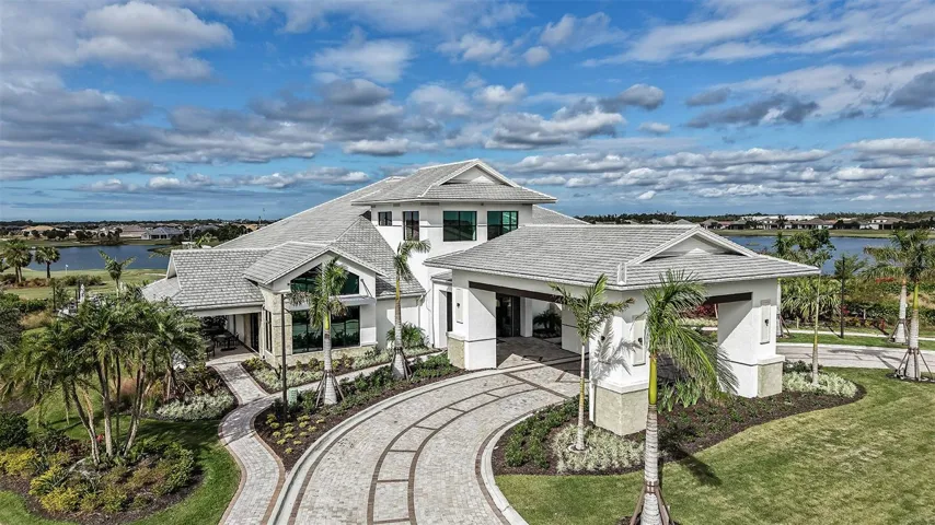 Esplanade at Azario Lakewood Ranch Community