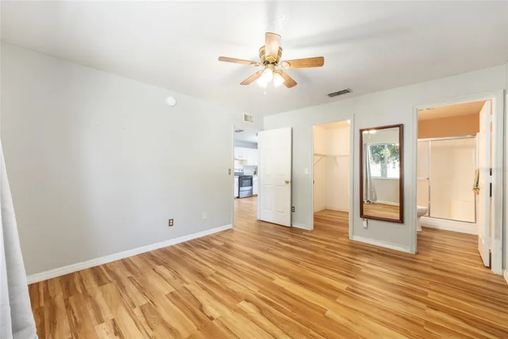Primary Bedroom, En-suite Bath & Walk-in Closet