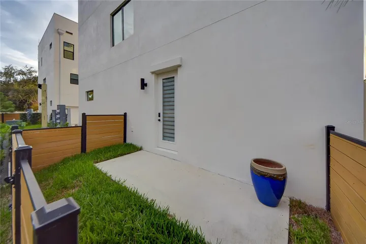 Enclosed Side Patio