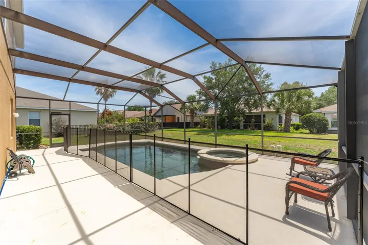 pool &amp; spa with safety fence