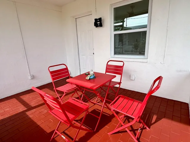 22-Patio with door to family room