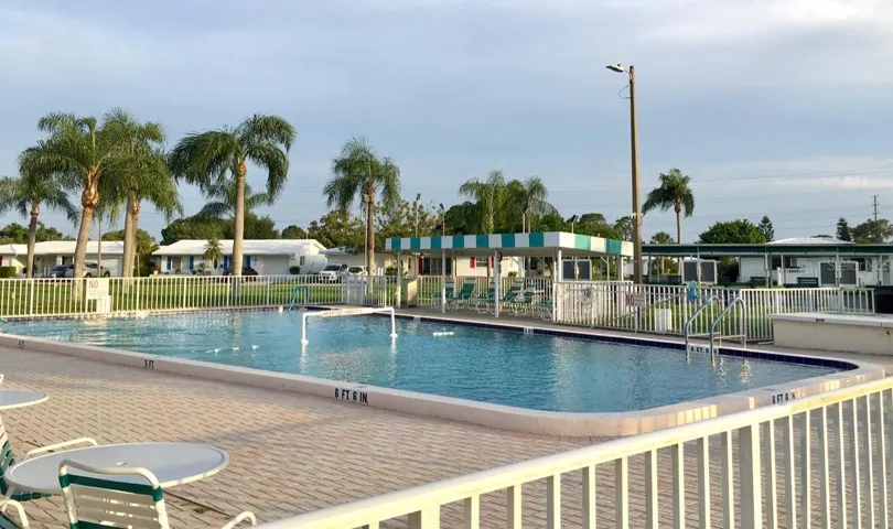 39-Clubhouse pool