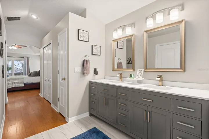 Upgraded Primary Bathroom