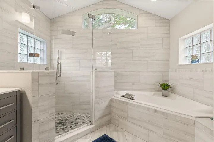 Upgraded Primary Bathroom
